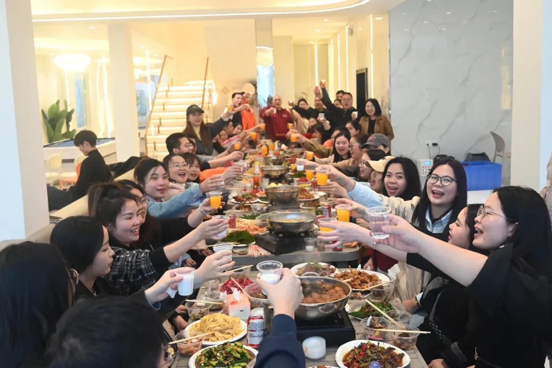 d8f3a1df-889a-4b62-be43-a1aec37d534f d8f3a1df-889a-4b62-be43-a1aec37d534f