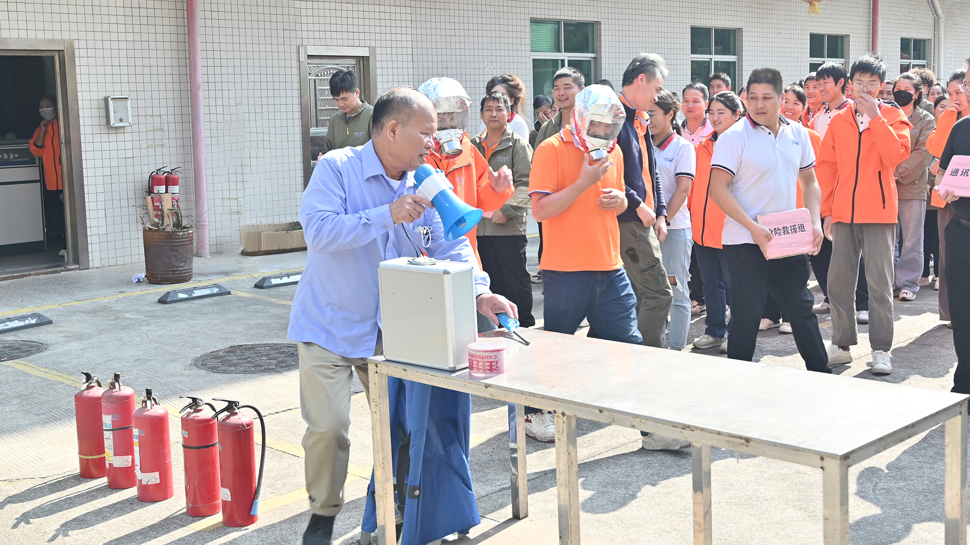 以練筑防，安全同行！卡立方集團RFID智能卡定制工廠開展消防演練