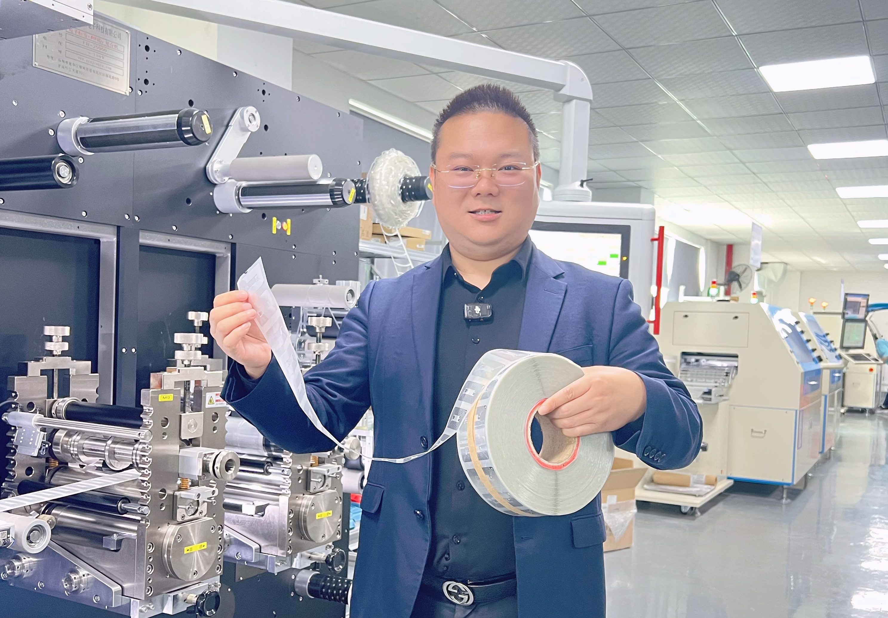 每小時50000張 100%全檢 | 卡立方集團RFID電子標簽生產(chǎn)廠家，支持各類RFID標簽定制