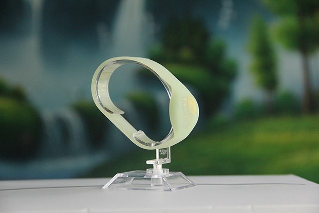 今日起廣東換領電子往來港澳通行證 按指紋10秒過關 今日起廣東換領電子往來港澳通行證 按指紋10秒過關