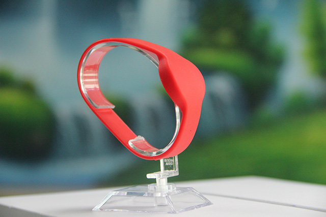 id硅膠腕帶奶瓶如何消毒？id硅膠腕帶奶瓶可以用開水煮嗎？