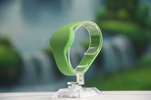 導(dǎo)電id硅膠腕帶按鍵生產(chǎn)工藝 導(dǎo)電id硅膠腕帶按鍵生產(chǎn)工藝