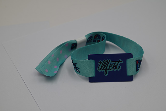 充電卡應不應該收費呢？