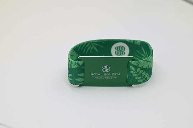 和接觸式IC卡相比，非接觸式卡有什么樣的優(yōu)點(diǎn)？