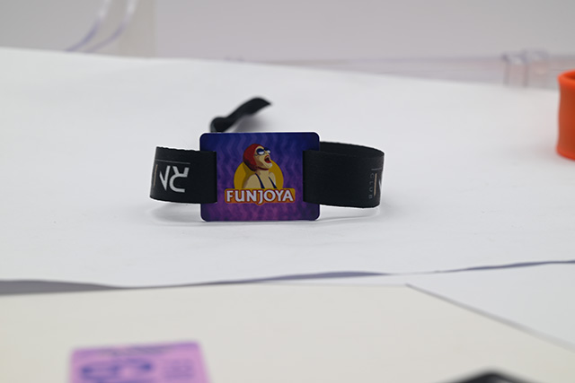 滴膠型的公交滴膠卡見過嗎? 滴膠型的公交滴膠卡見過嗎?