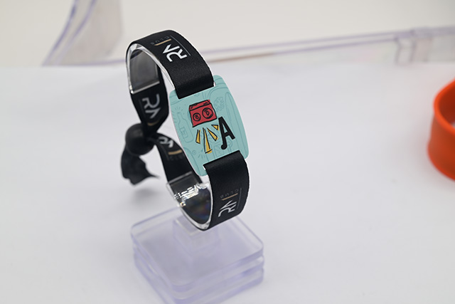 HXDIC-U型號(hào)IC卡讀寫(xiě)器相對(duì)其他IC卡讀寫(xiě)器有什么優(yōu)點(diǎn)